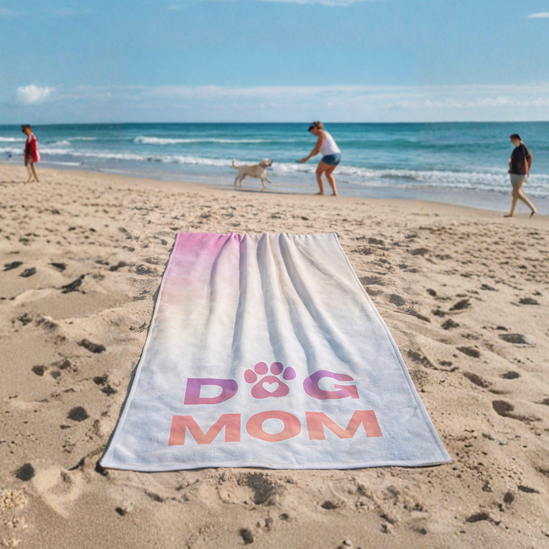 DOG MOM Beach Towel
